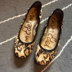Sam Edelman Tan and Black Leopard Flats size 6